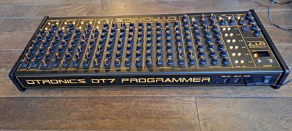 Unknown-DTronics DT7 Programmer